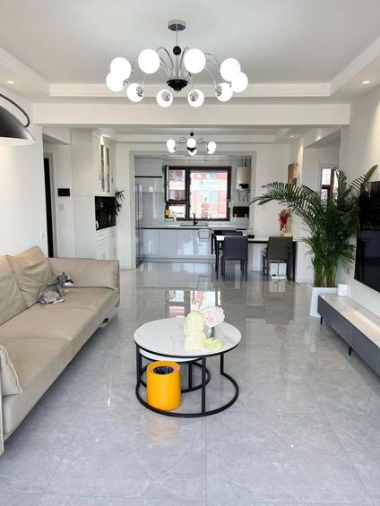 深圳会展湾云岸广场3室2厅91.58平中楼层/共7层