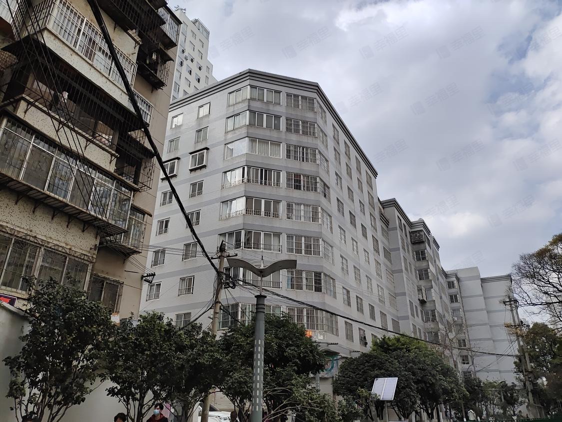 昆明西山-东寺街/2002年建复兴花园