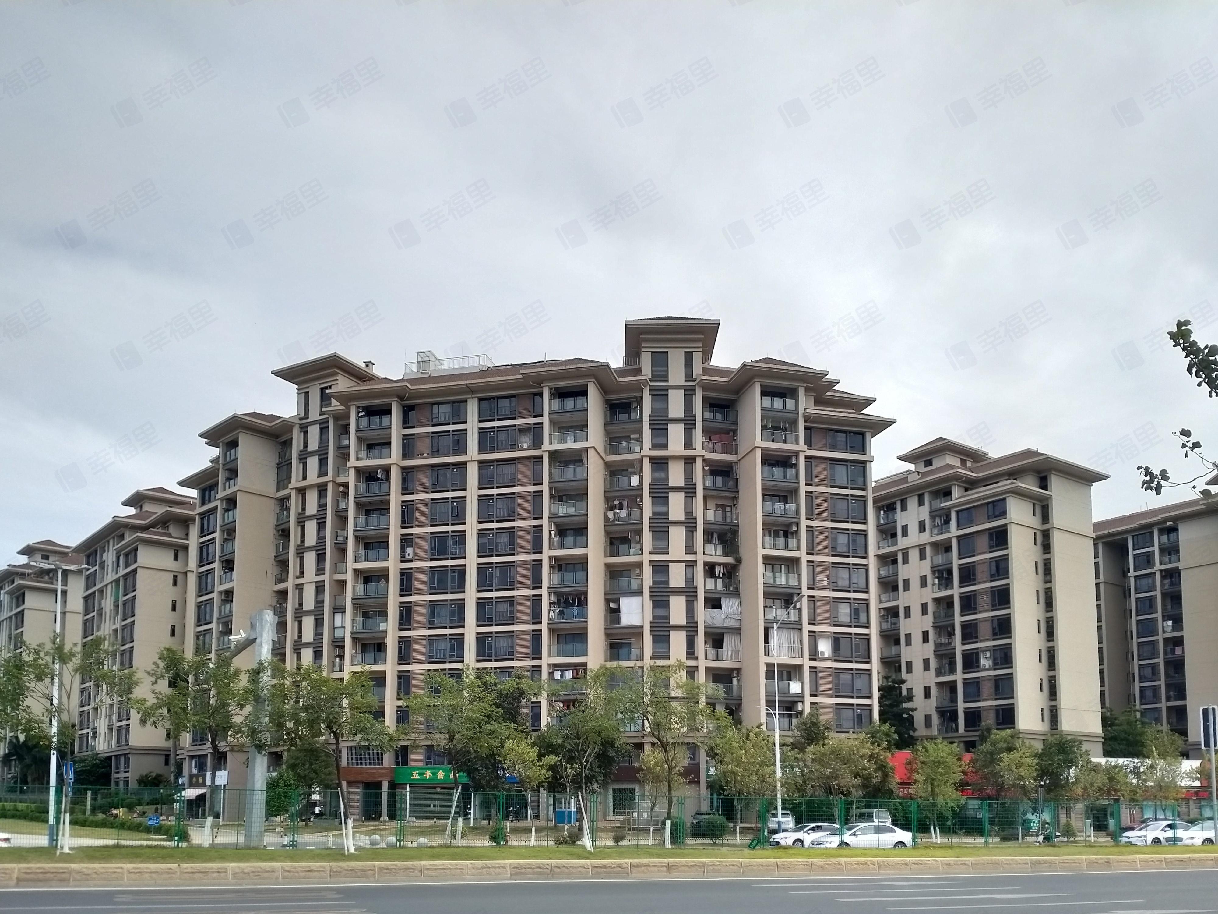 保利壹号公馆小区效果图