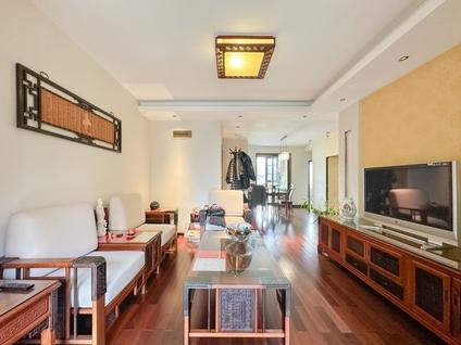 上海环球翡翠湾花园2室2厅95.58平中楼层/共14层