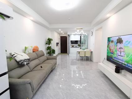 城阳城阳立交整租 昆仑府3室2厅/104平/高楼层