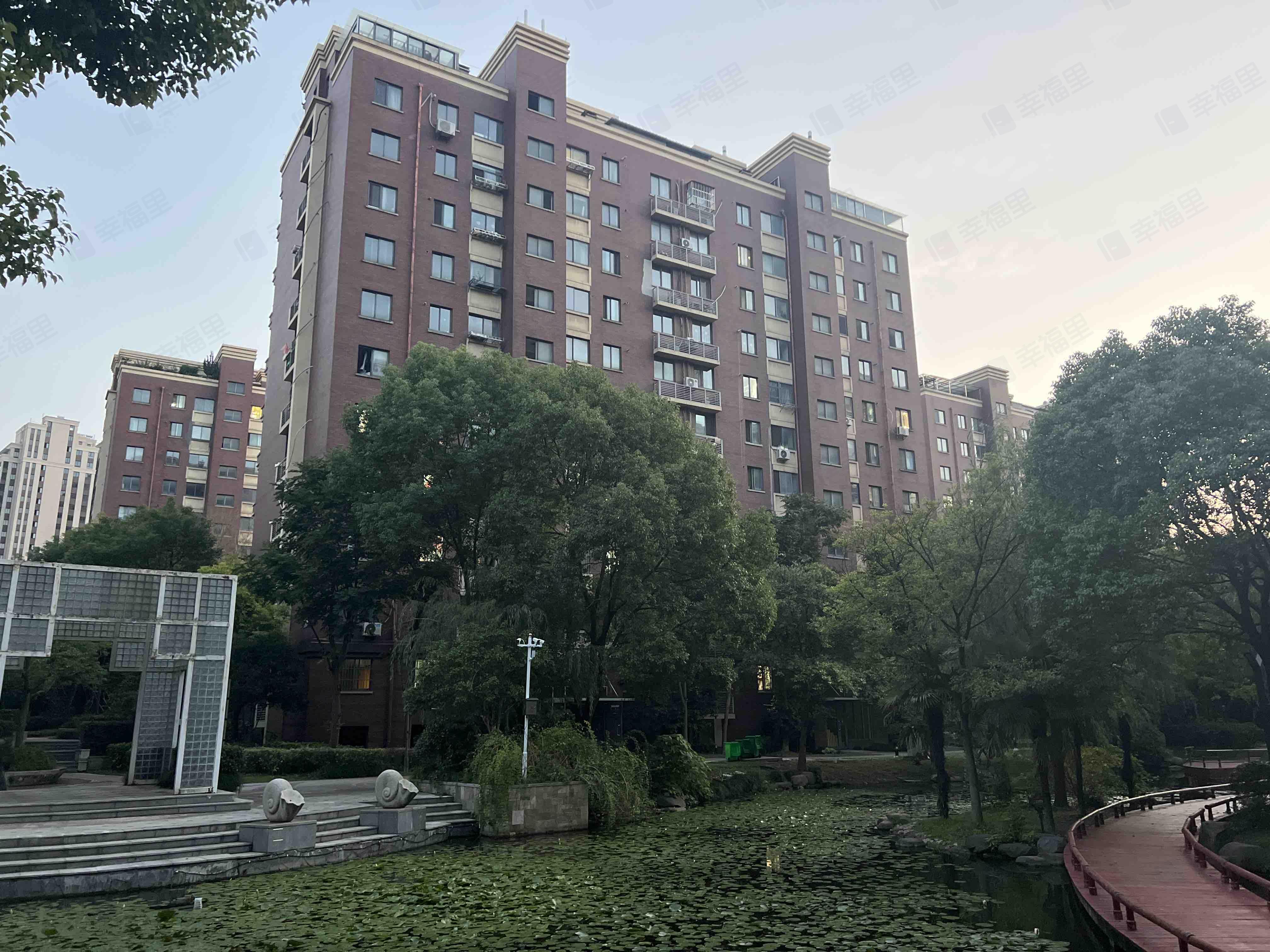 绿地上方公馆(东庭)小区效果图