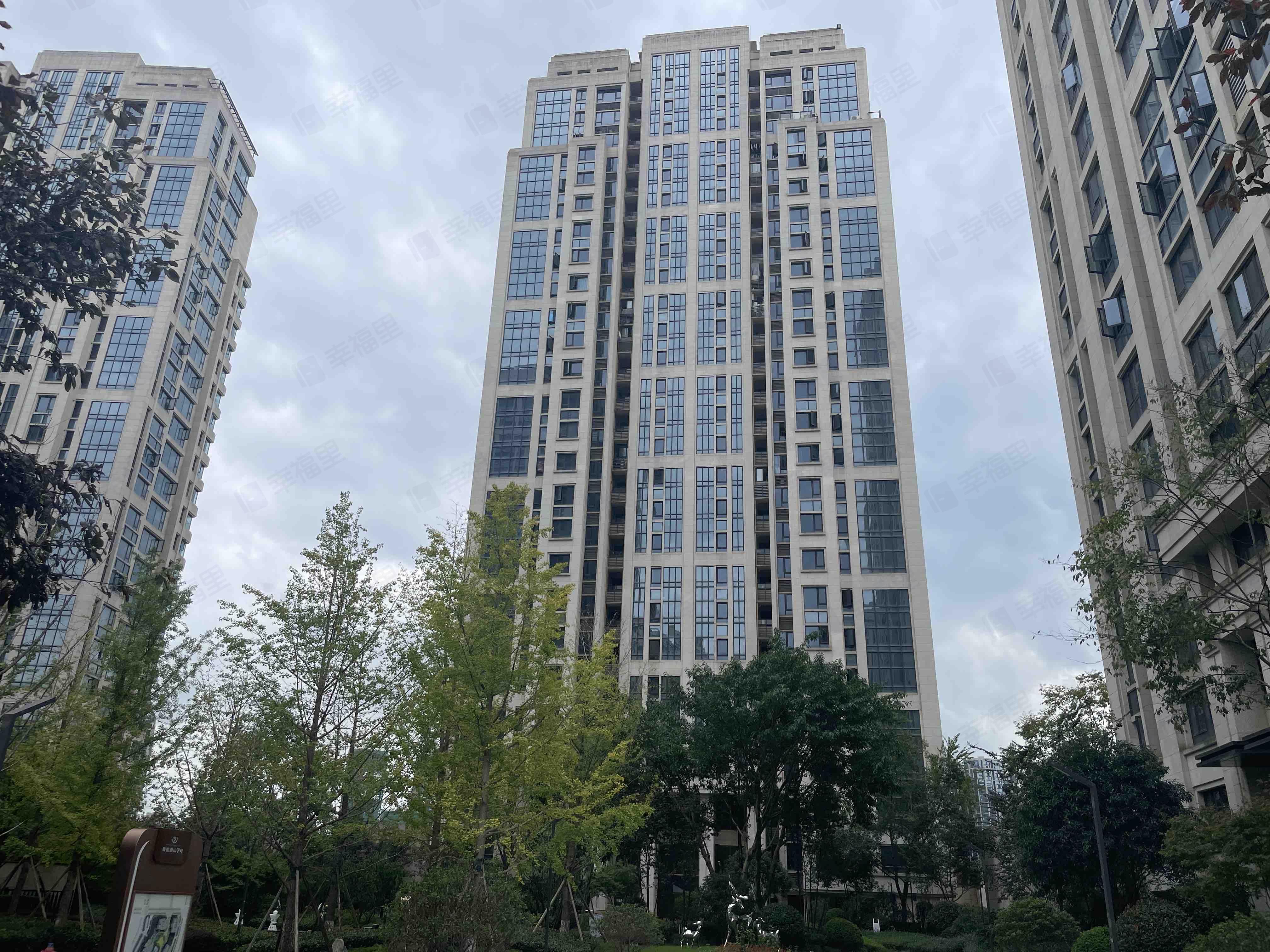 鲁能泰山七号(五街区)小区效果图