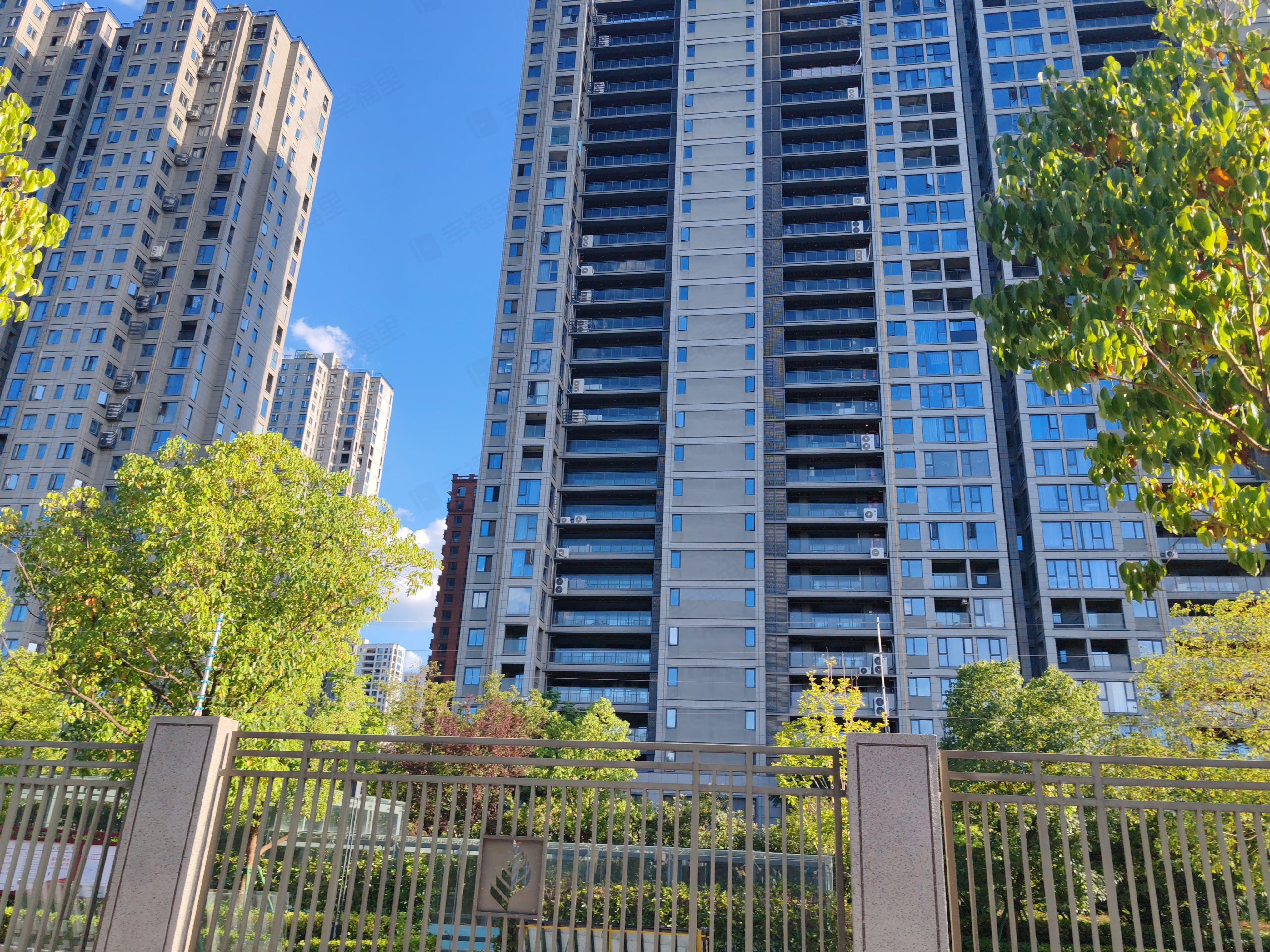 中南新城樾府小区效果图