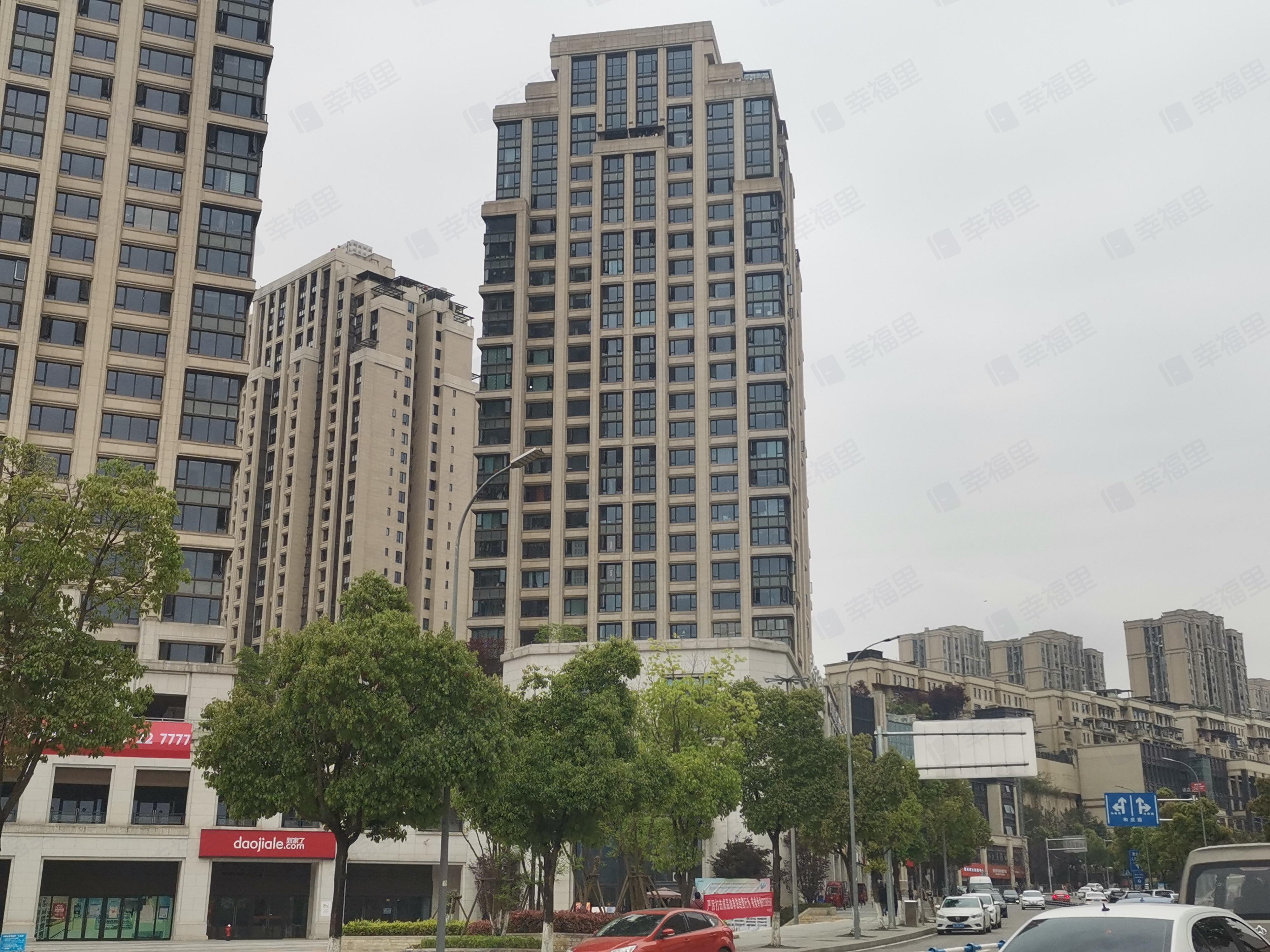 鲁能城中央公馆(二期)小区效果图