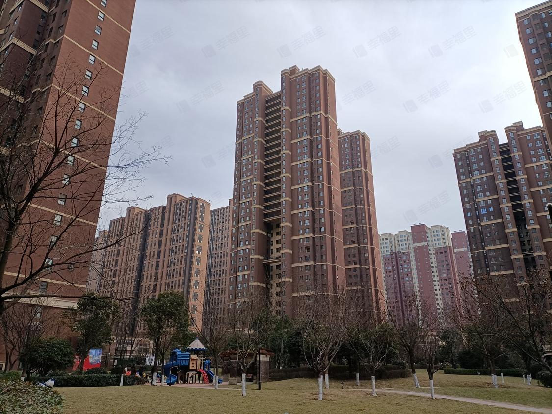 西安雁塔-曲江城市运动公园/2015年建唐华花园