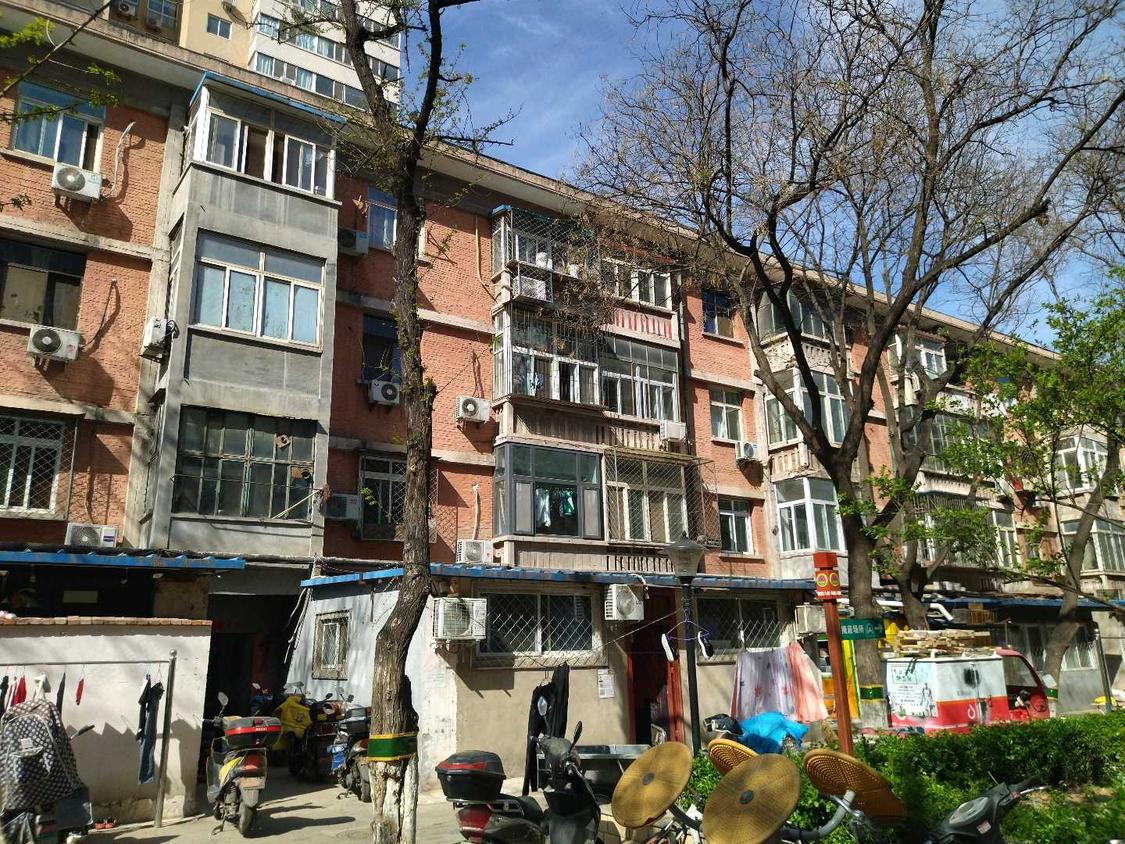 北京海淀-苏州桥/1965年建万泉庄红四楼