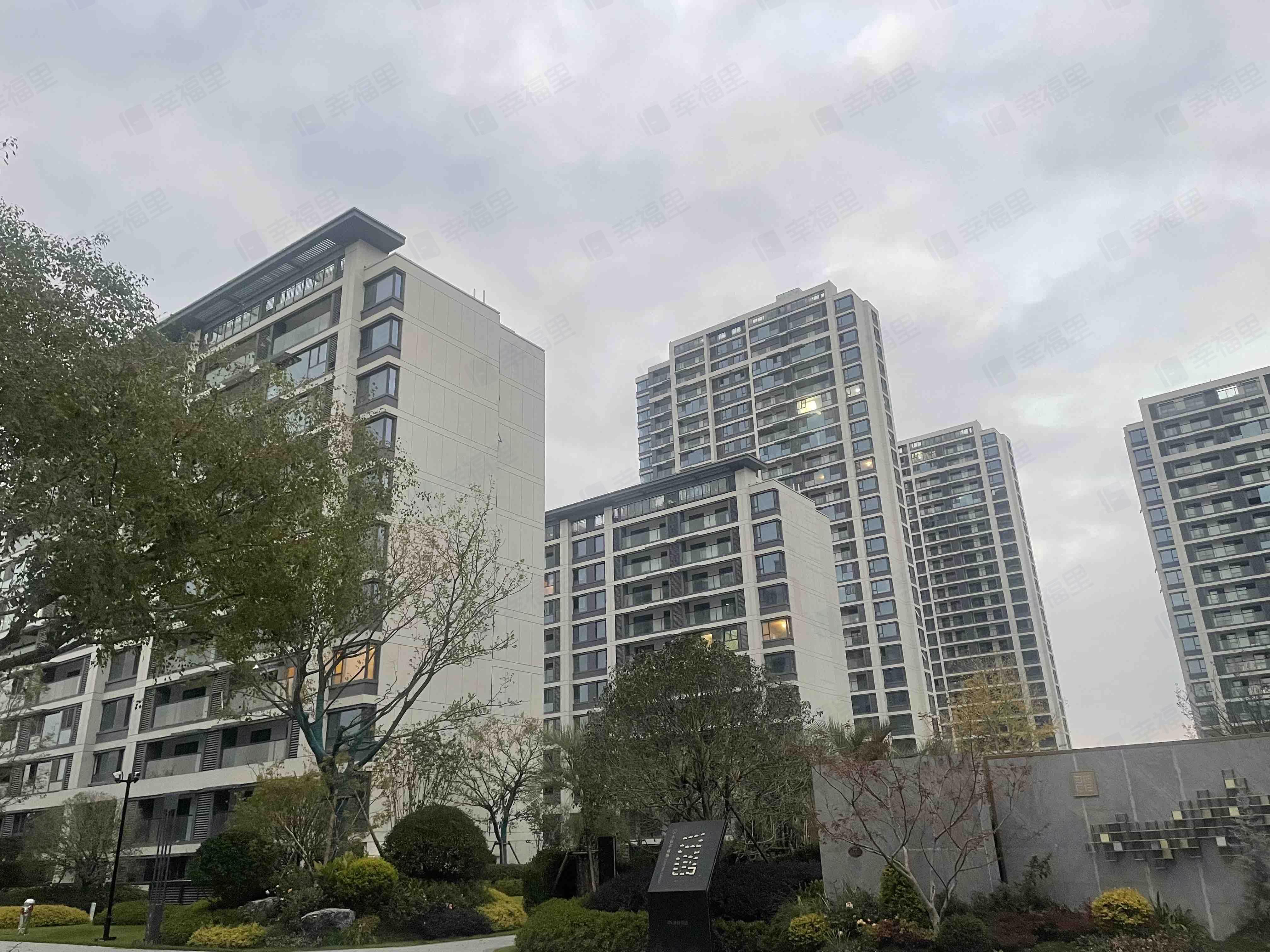 港利东城小区效果图