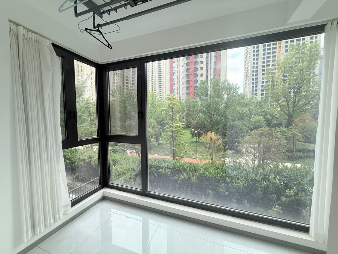 合租·白桦林团圆