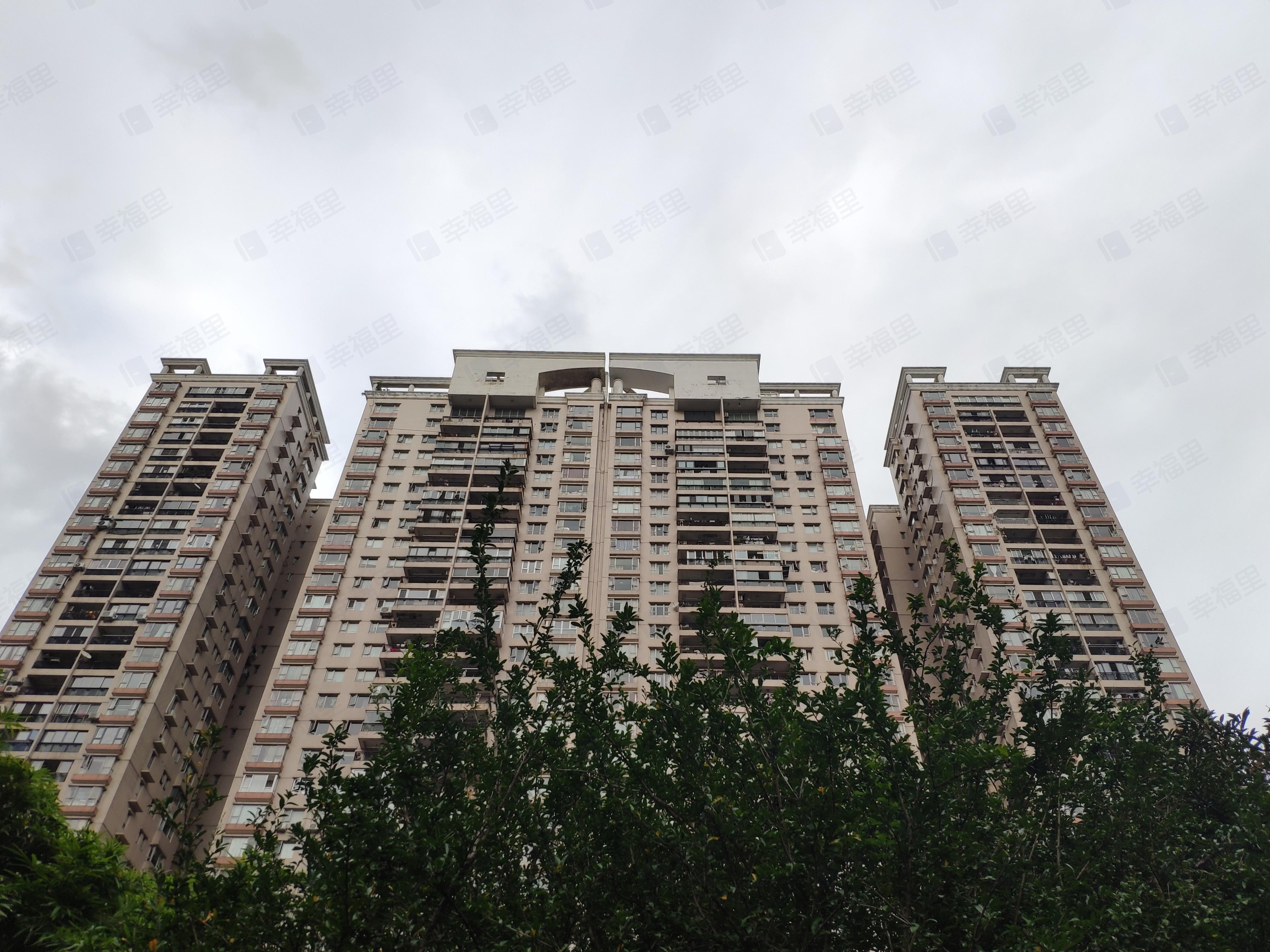 瑞虹新城(一期)小区效果图