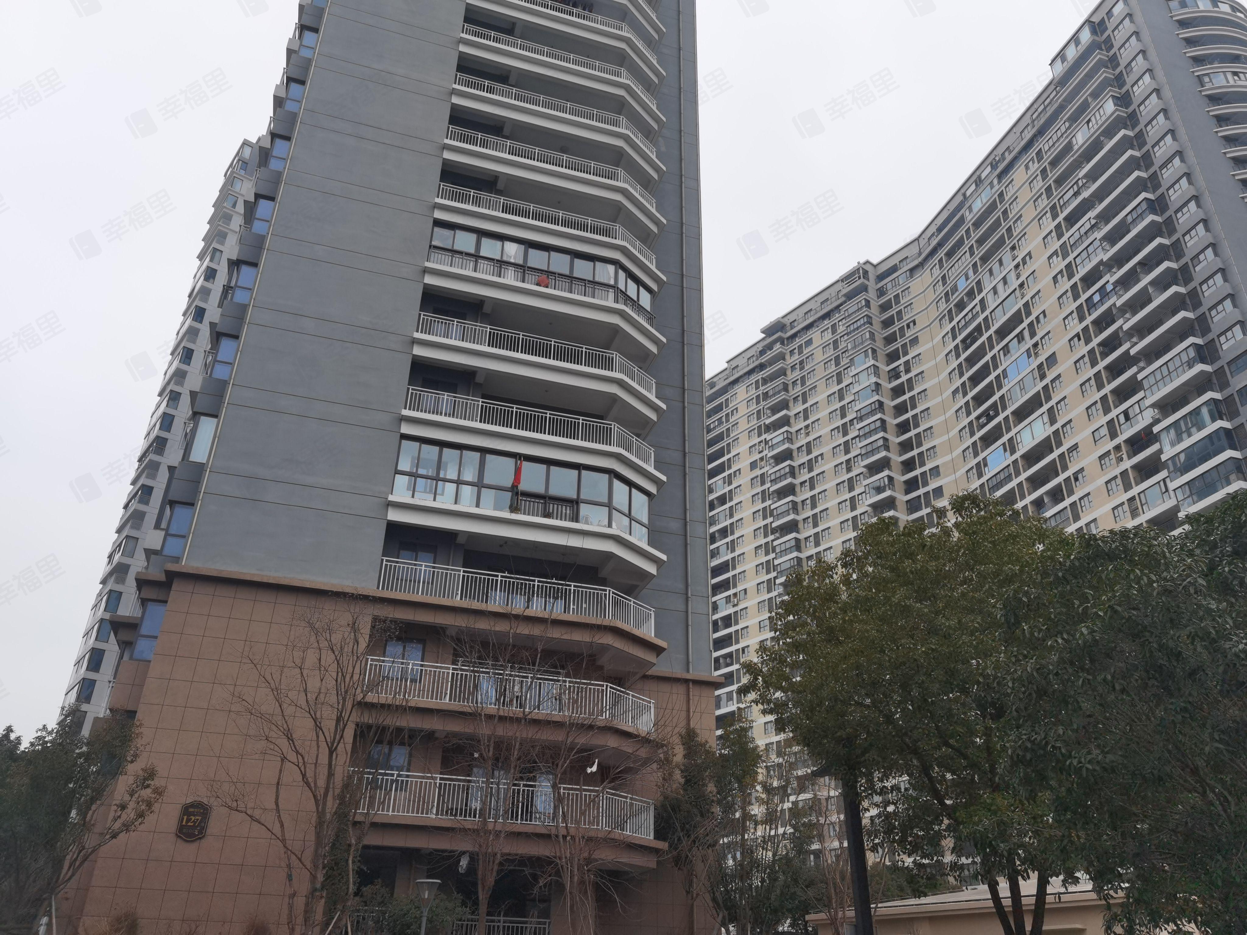 湖畔现代城小区效果图