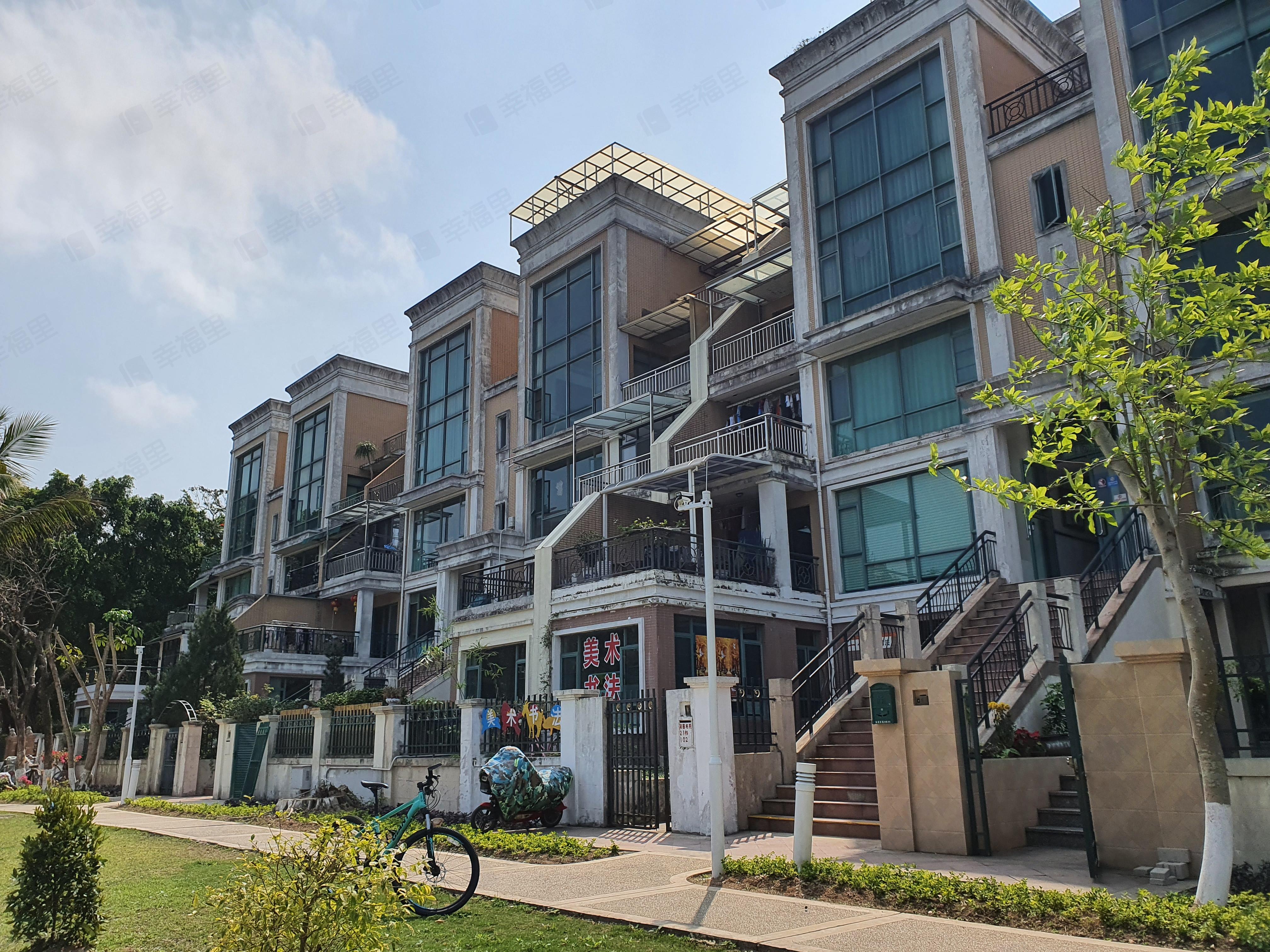 海怡湾畔小区效果图