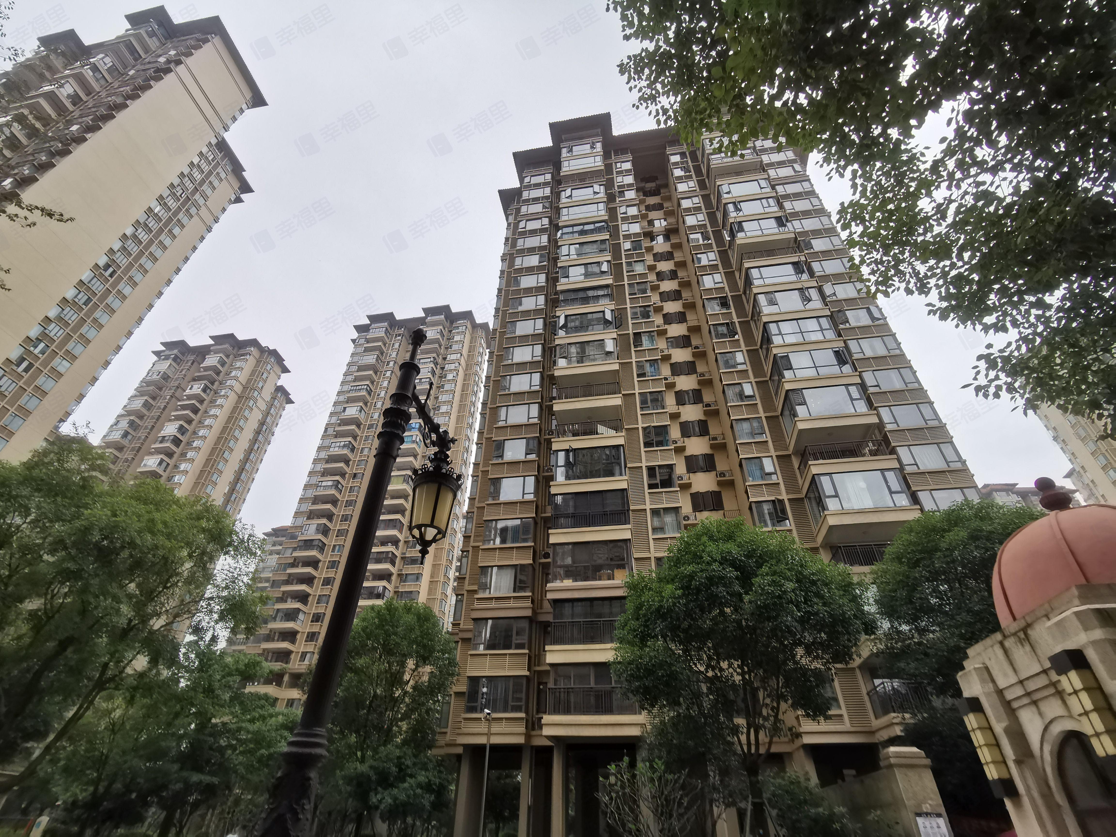 龙光玖珑湖一期小区效果图
