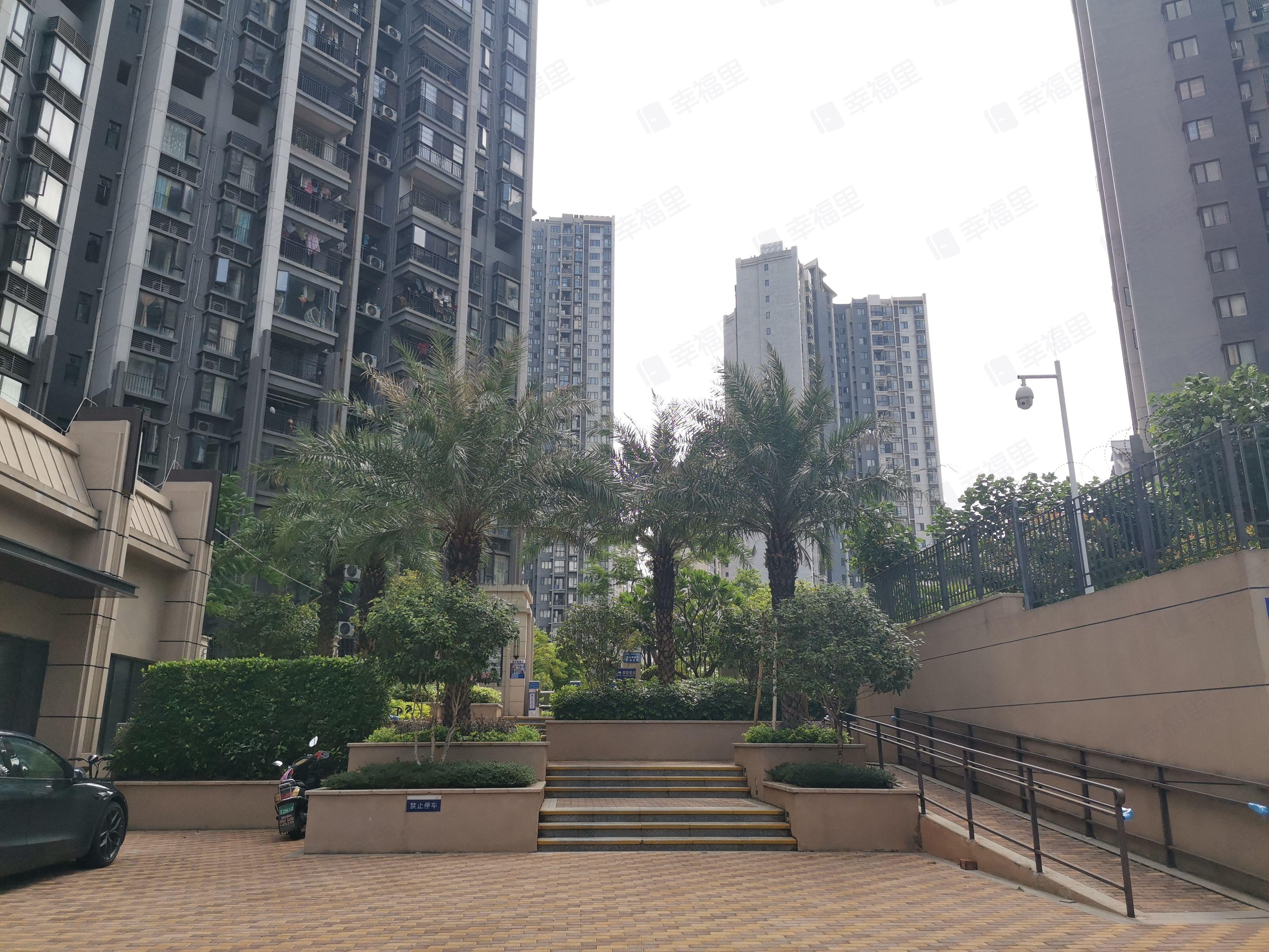 合景天峻广场小区效果图