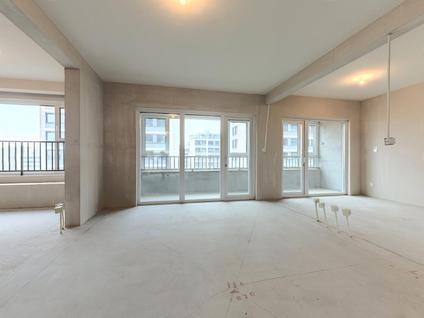 北京绿城留香园3室2厅128平中楼层/共8层