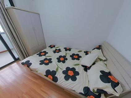 虹口江湾镇整租 彩虹湾(金枫里)2室1厅/74平/高楼层