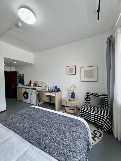 雁塔明德门整租 南方星座1室1厅/45平/中楼层