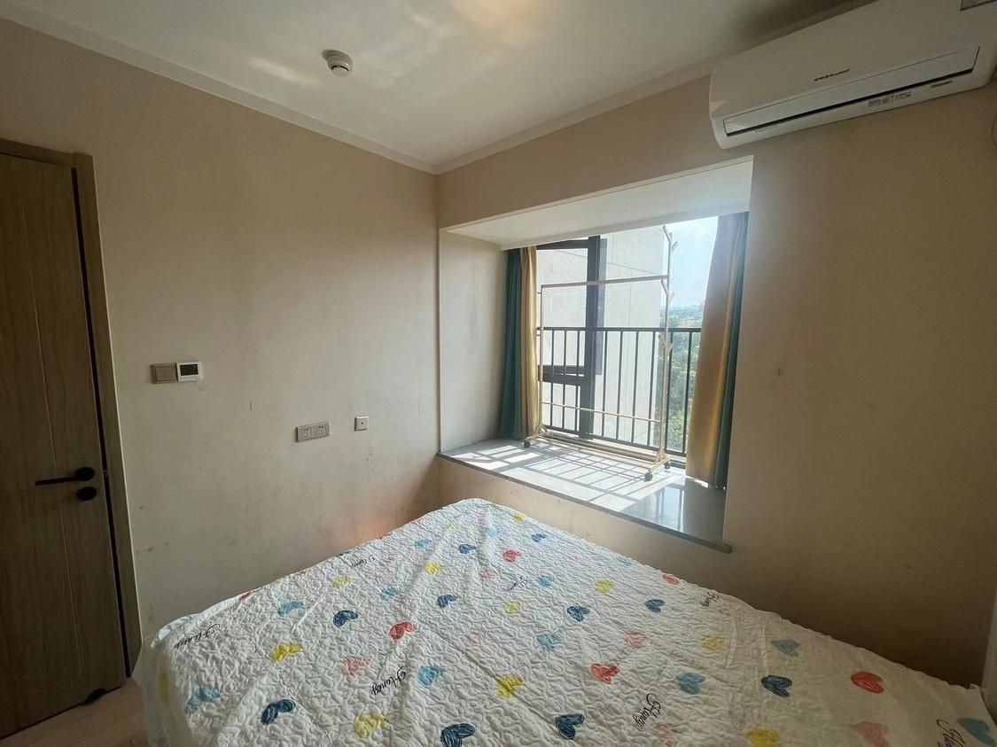 合租·龙湖九里峰景