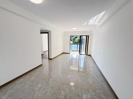 东莞珠江万科城3室2厅76.69平低楼层/共34层