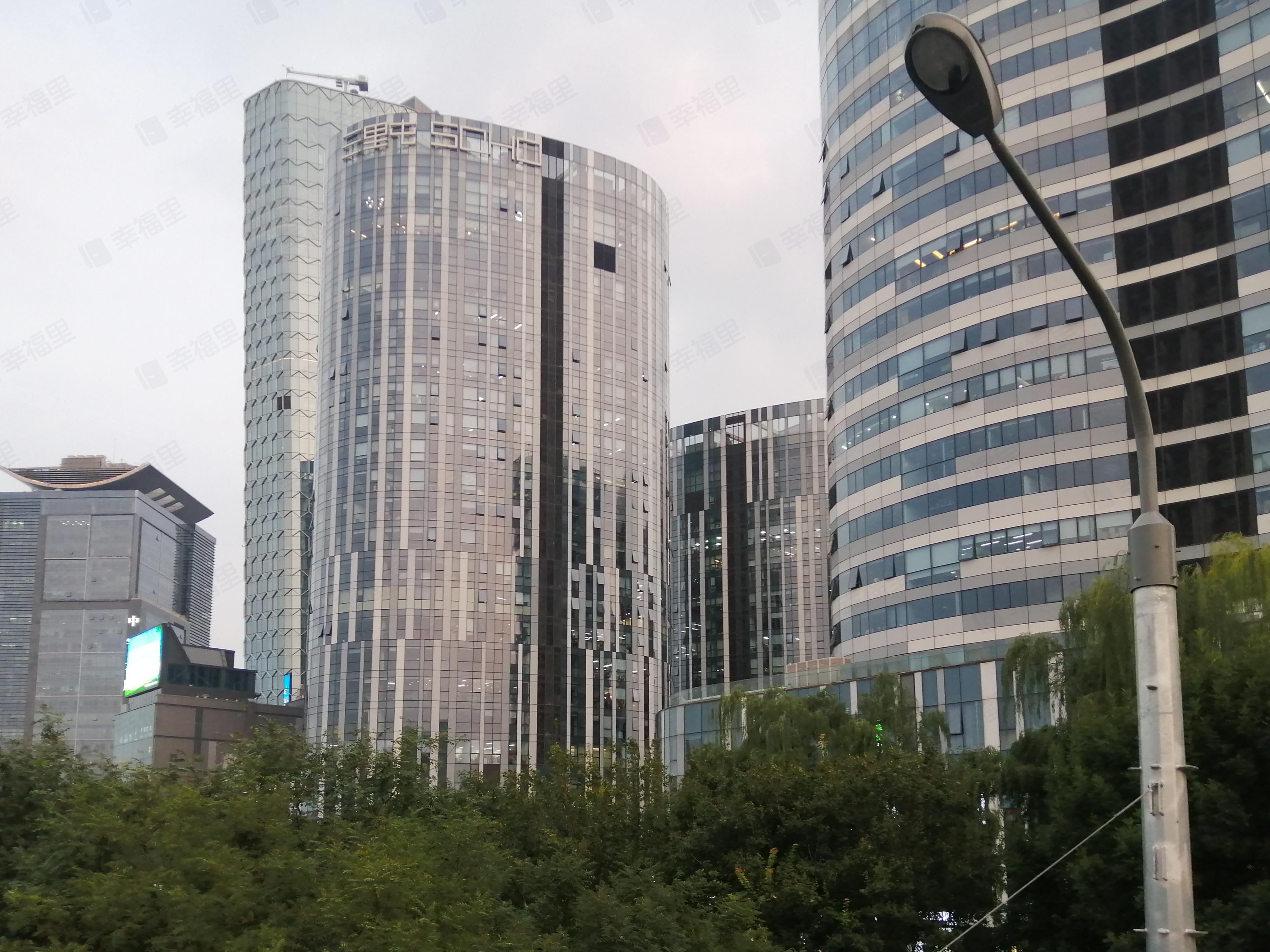 三里屯SOHO公寓小区效果图