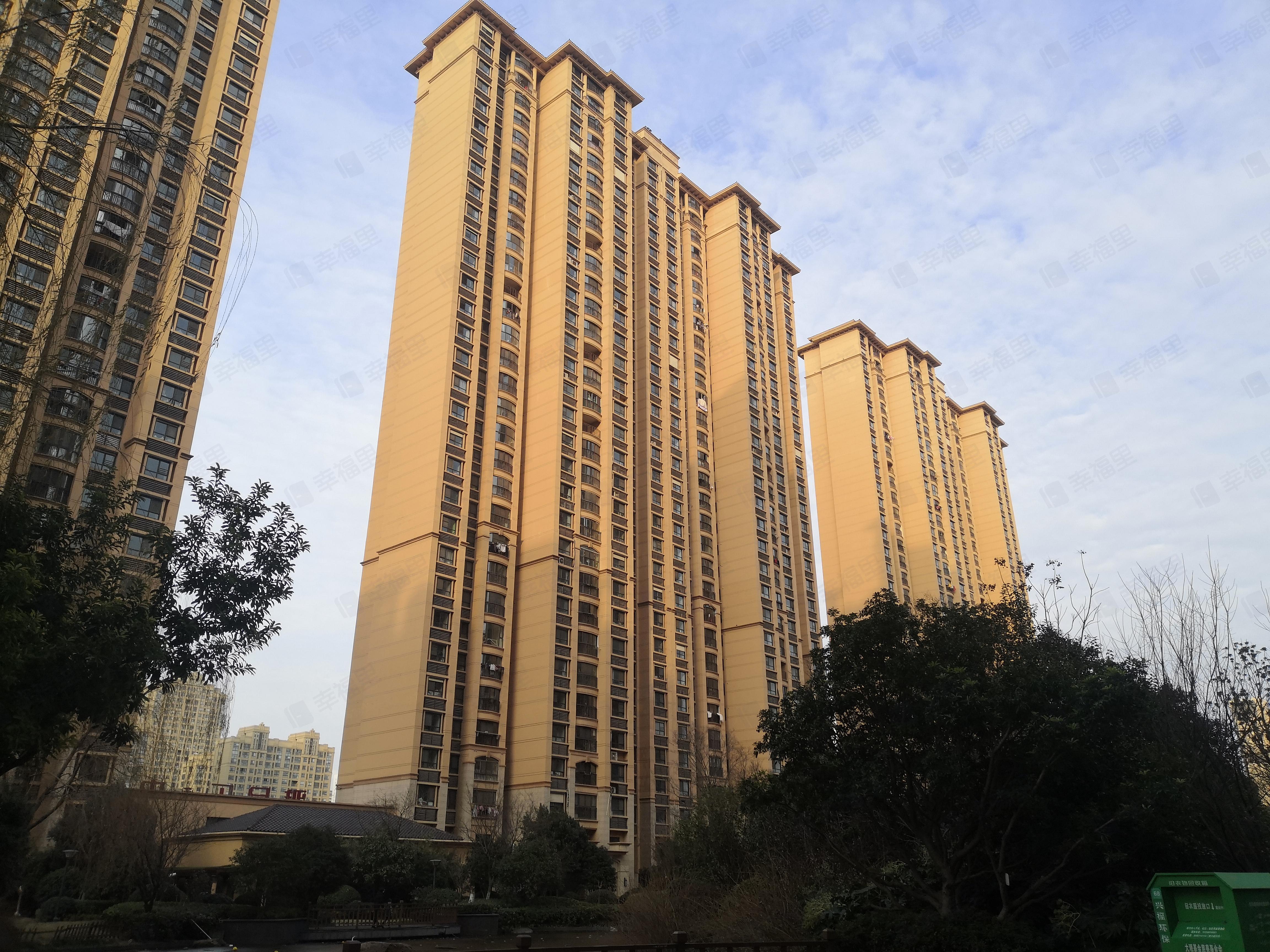 雅居乐中央府小区效果图