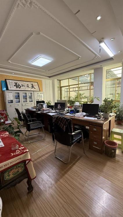 北京日月湖水景花园5室2厅168平底层/共2层