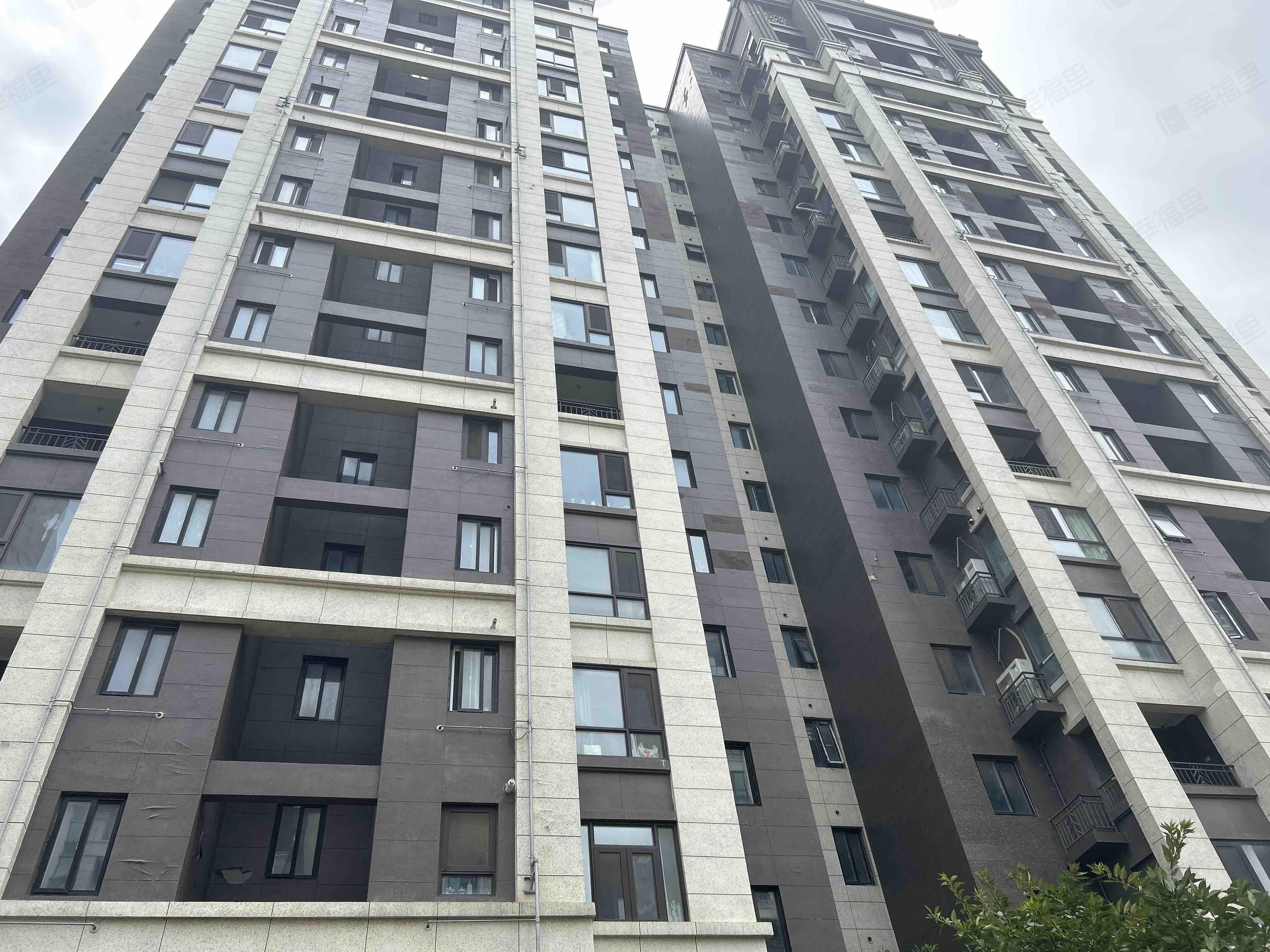 绿地商务城(泊林公馆三期)小区效果图
