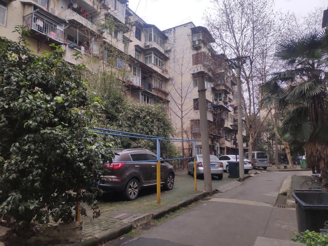 武汉硚口-汉西/暂无年代发展社区