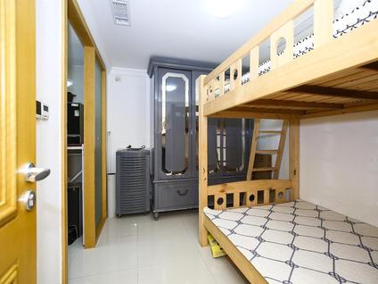 杨浦新江湾城整租 银亿领墅5室3厅/491平/底层