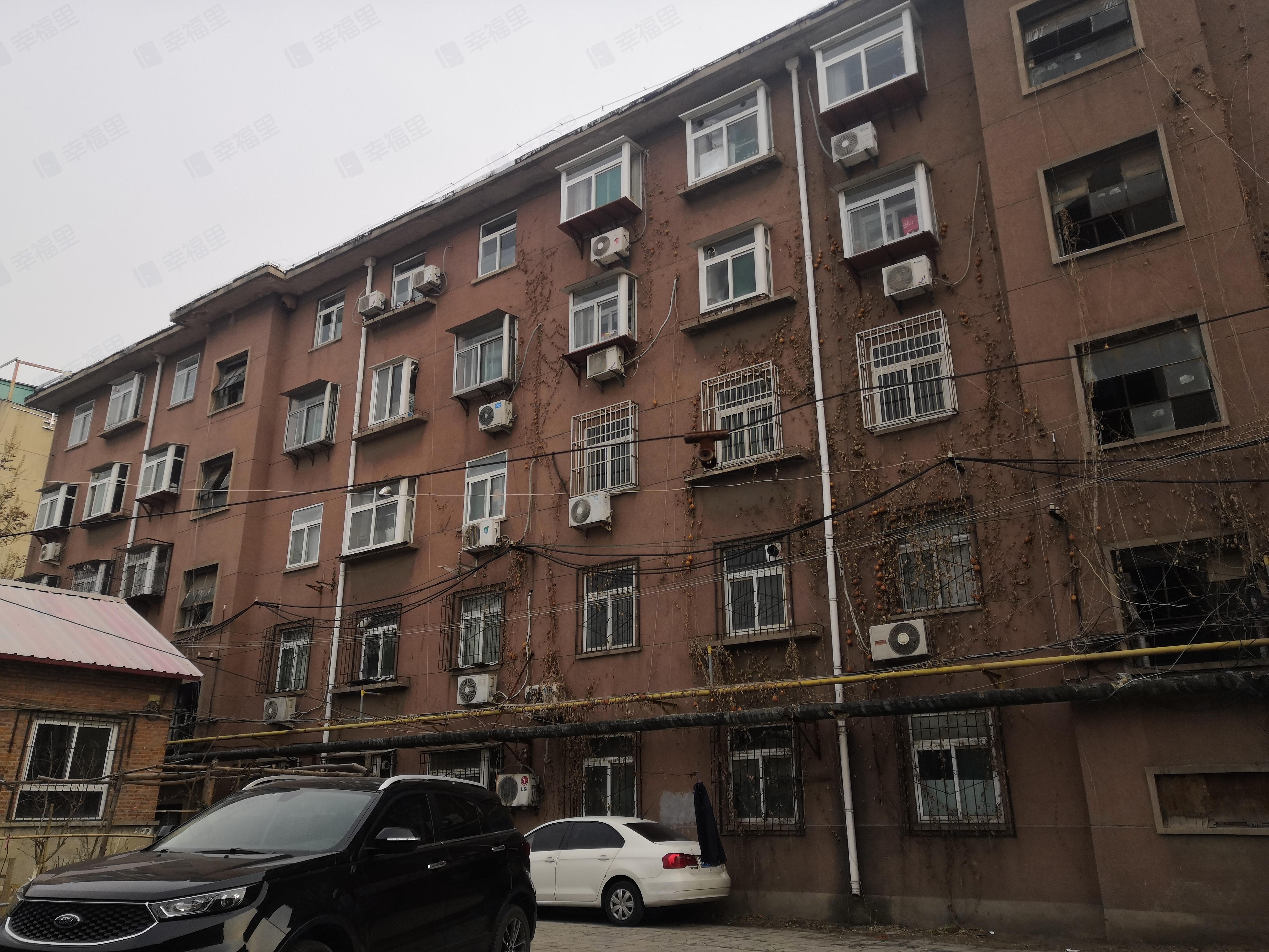 英雄山路镇政府宿舍小区效果图