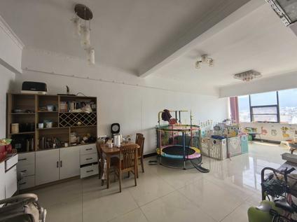 北京大理五洲国际商贸城(A区)2室2厅75.39平中楼层/共7层