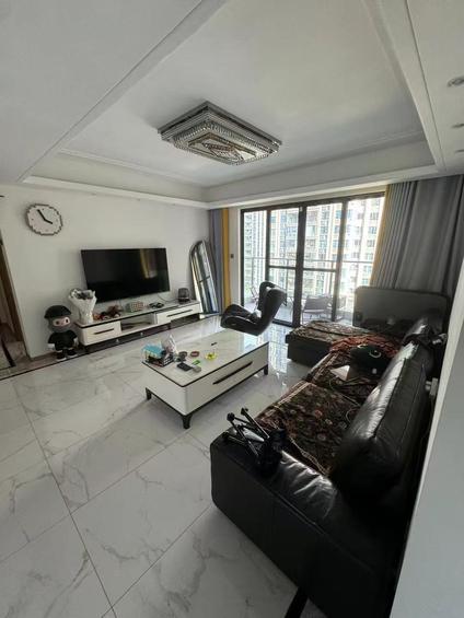 番禺大石整租 新月明珠花园3室2厅/120平/中楼层