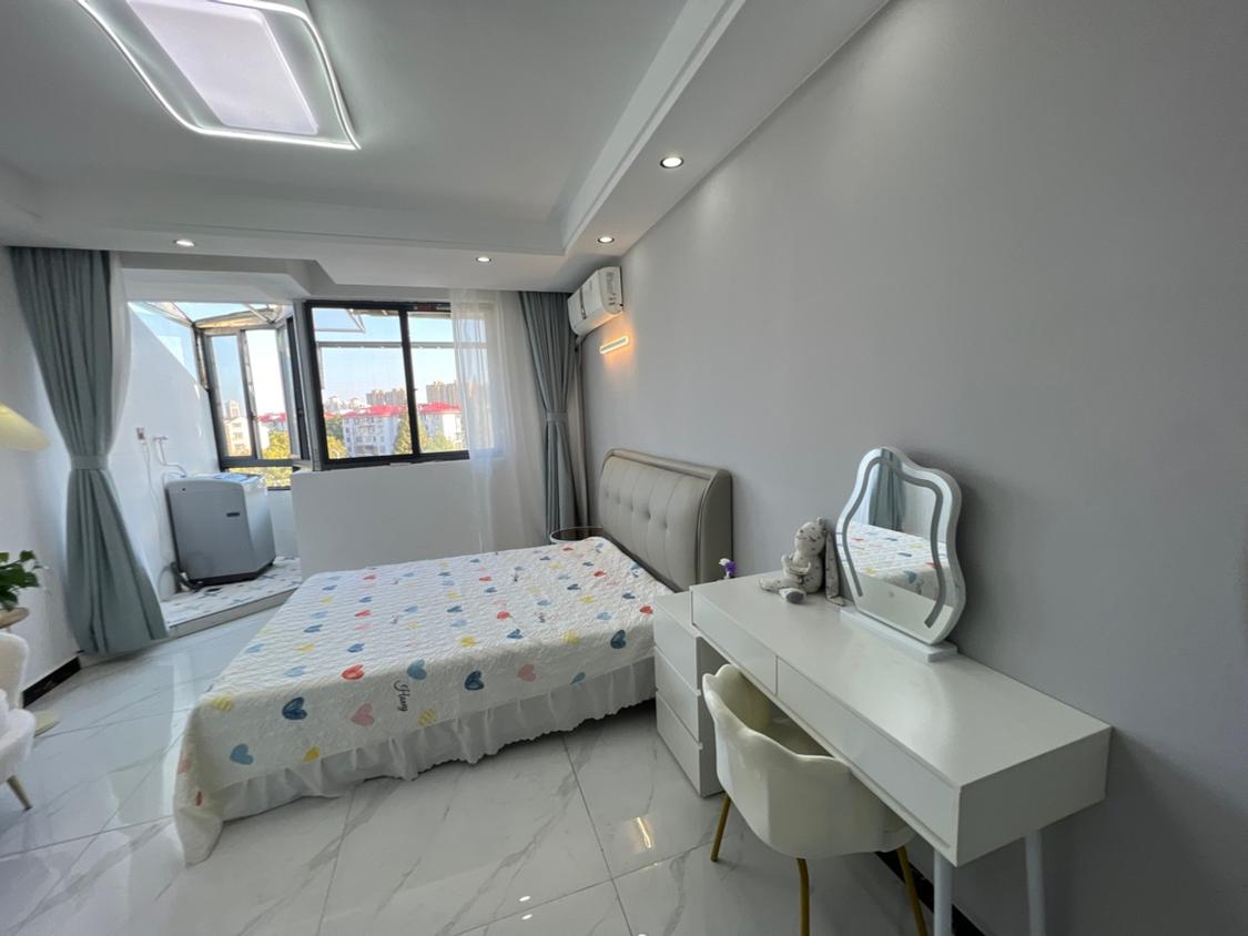 合租·练祁佳城盛蔷坊