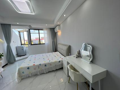 嘉定嘉定北合租 练祁佳城盛蔷坊1室1厅/85平/中楼层