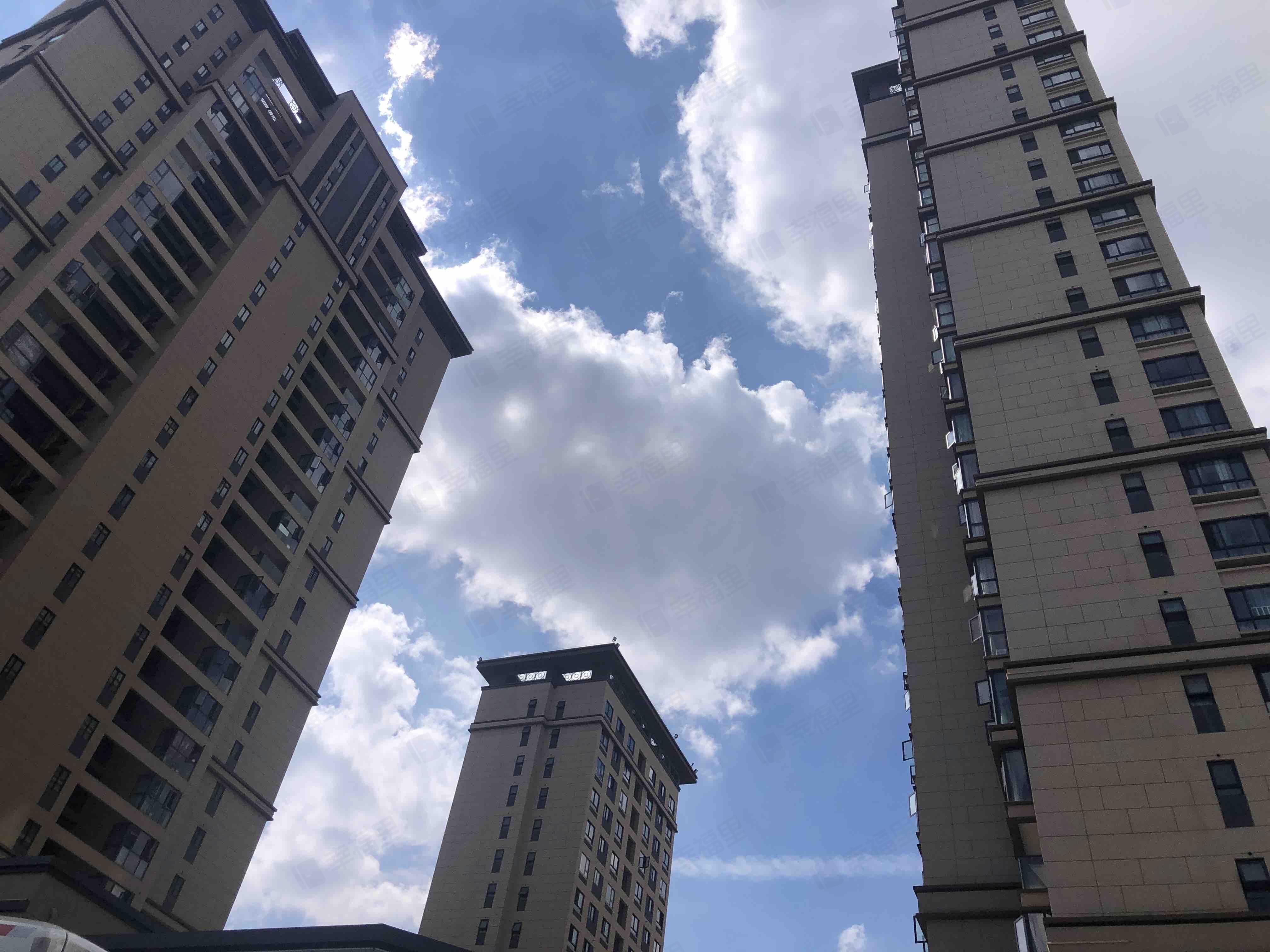 融创君庭云邸小区效果图